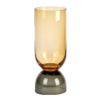 Lambert Vasari, amber